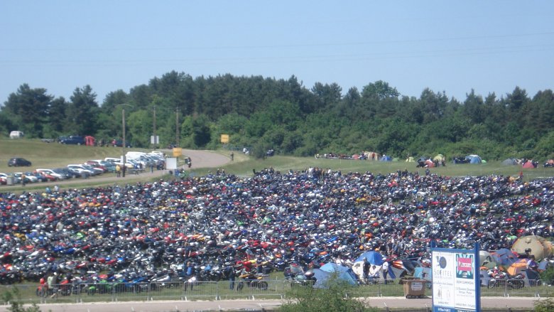 Retrouvez toute l’ambiance des Coupes Moto Légende !
