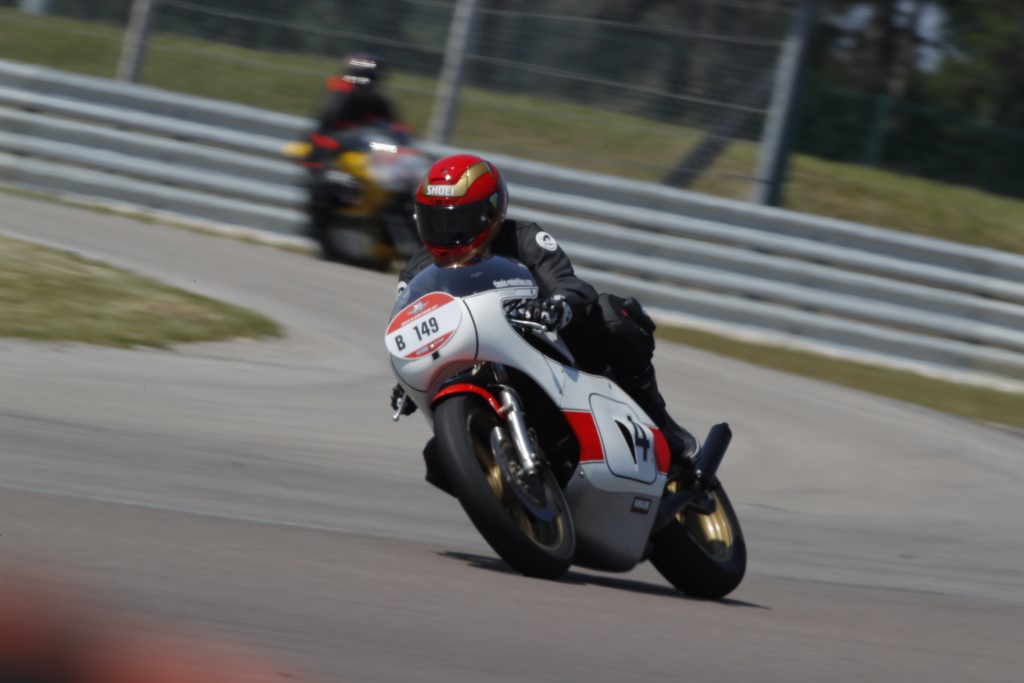 Takazumi KATAYAMA
